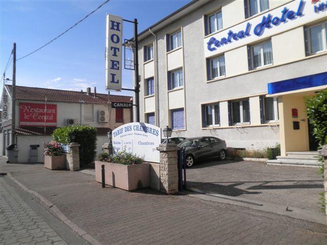Central Hotel Saint-Priest  Exteriér fotografie
